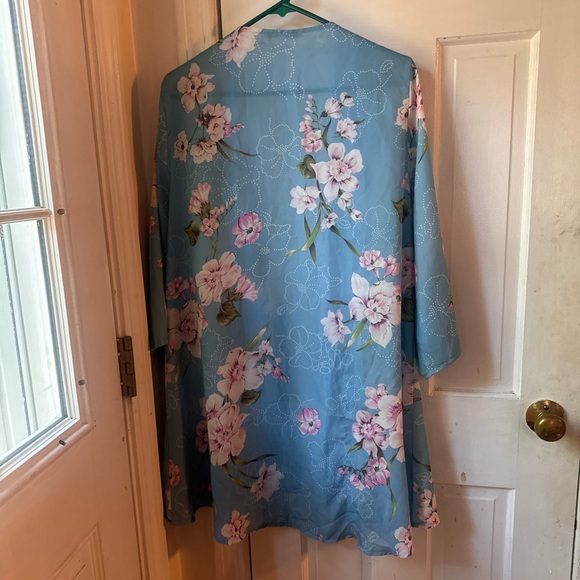 Floral Sheer Kimono Cardigan - Picture 4 of 4